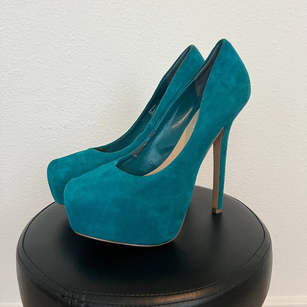 STEVE MADDEN Turquoise Teal Velvet Round Toe Platform Sky High Pump SEXY Club 9